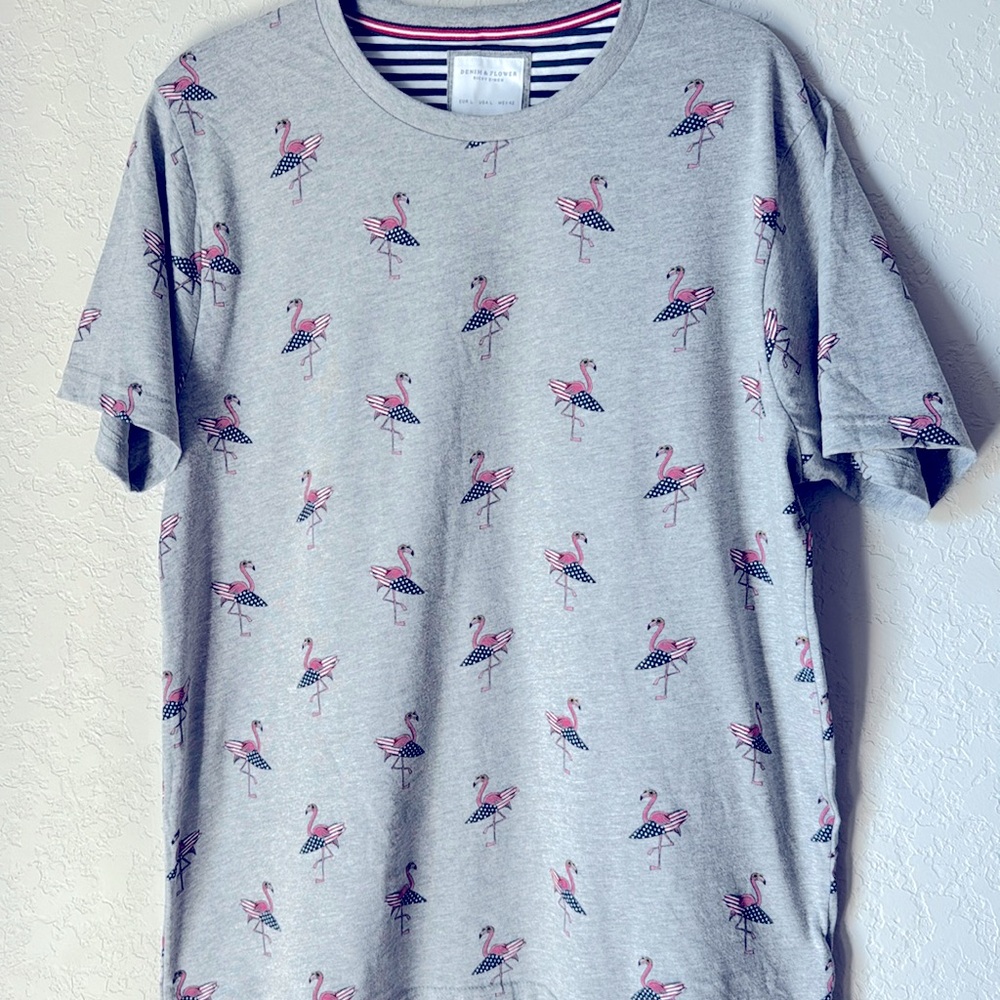 Denim & Flower Men's Flamingo Americana Graphic Tee | Size L | Summer/Casual